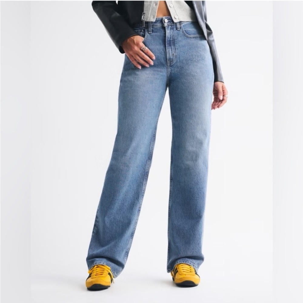 Abercrombie & Fitch 90s High Rise Relaxed Jeans